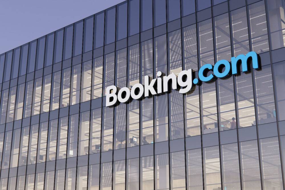 Booking holding. Букинг санкции. Booking штраф. Booking holdings. Booking holdings туристическая компания.