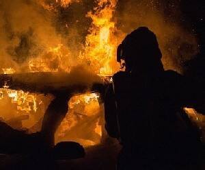 Пожар унес десятки жизней - isra.com
