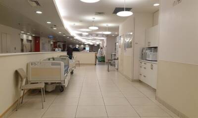 Асаф Арофе - «Люди умрут, потому что некому будет включать респираторы», - говорит доктор одной из 35 больниц, уходящий с работы - 7kanal.co.il - Ихилы - Из