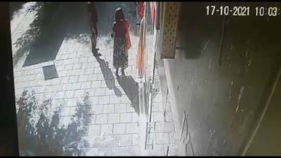 Ограбление под видеокамерами: 70-летнюю женщину жестоко ограбили в центре Тель-Авива - vesty.co.il - Израиль - Тель-Авив