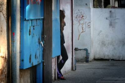 Мать из Ор-Йехуды подозревают в принуждении несовершеннолетней дочери к занятию проституцией - cursorinfo.co.il - Гуш-Дана - Из