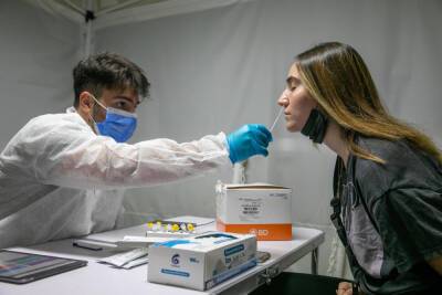 Число новых случаев коронавируса в Израиле продолжает уменьшаться - news.israelinfo.co.il - Израиль - Иерусалим - Сша