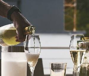 Франция и Россия продолжают делить шампанское - isra.com - Россия - Франция - Россия