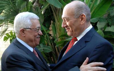 Махмуд Аббас - Эхуд Ольмерт - Эхуд Ольмерт признался, что хотел предоставить независимость Автономии - cursorinfo.co.il - Израиль - Палестина - Иерусалим - Президент