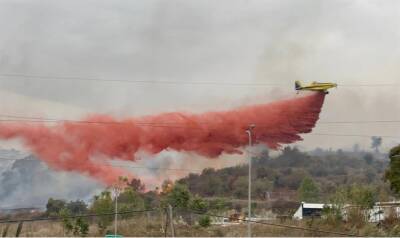 Лесной пожар, вспыхнувший на севере, нанес ущерб, но, благодаря действиям спасателей, жертв удалось избежать - 7kanal.co.il - Израиль - Маалот - Маалот-Таршиха