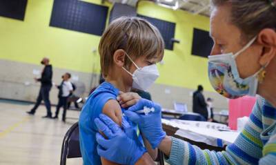 Нафтали Беннет - В Израиле началась кампания по вакцинации детей от коронавируса - og.ru - Израиль - Россия - Сша - Коста Рика