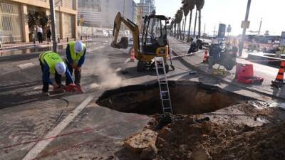 Последствия провала грунта в Тель-Авиве: гигантские пробки на дорогах - vesty.co.il - Израиль - Тель-Авив
