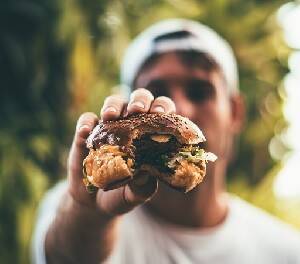Почему мужчины едят мясо? - isra.com - Сша - Англия - Канада