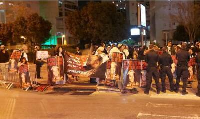 Ахувия Сандак - Более 200 демонстрантов призвали главу МАХАШ «не приукрашивать» расследование гибели Ахувии Сандака - 7kanal.co.il - Израиль - Иерусалим