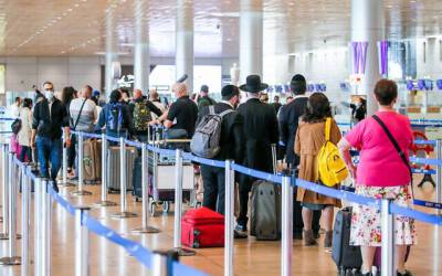 Тысячи израильтян спешат улететь за границу, несмотря на угрозу нового штамма коронавируса - cursorinfo.co.il - Израиль