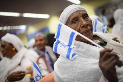 Биньямин Нетаниягу - В МВД заявили, что в Израиль из Эфиопии начали прибывать уже не евреи - cursorinfo.co.il - Израиль - Эфиопия - Из