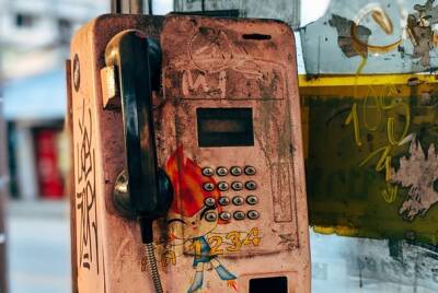 В Израиле демонтируют общественные телефоны - nashe.orbita.co.il - Израиль