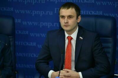 Депутат объяснил ситуацию с омикрон-штаммом в России - pnp.ru - Россия - Юар