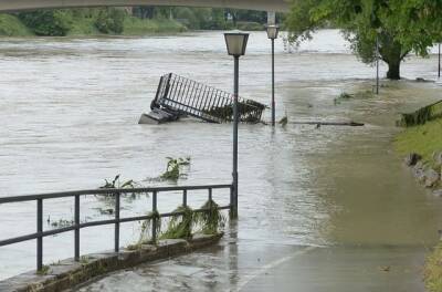 Жаир Болсонар - В Бразилии погибли три человека во время проливных дождей и наводнений и мира - cursorinfo.co.il - Бразилия