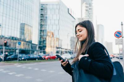 «20 идей Давыдова»: пешеходы и их смартфоны - infox.ru