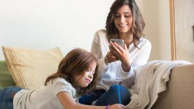 Исследование в Израиле: у любительниц смартфонов дети могут отстать в развитии - vesty.co.il - Израиль - Тель-Авив