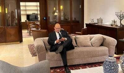 Нафтали Беннет - Во время пресс-конференции, посвященной распространению штамма «Омикрон», премьер-министр также коснулся жилищном вопросе - 7kanal.co.il - Иерусалим