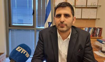 Шломо Каръи - Итамарый Бен-Гвирый - Депутат «Ликуда» провел ночь в ешиве Хомеша, пройдя через кордон, используя свою депутатскую неприкосновенность - 7kanal.co.il - Израиль