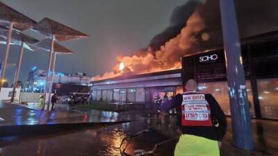 Ришон Ле-Ционе - Ресторан сгорел дотла во время бури в Ришон ле-Ционе - vesty.co.il - Израиль