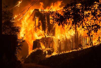 Дом в деревне Януах Джат загорелся от сотового телефона - news.israelinfo.co.il - Израиль