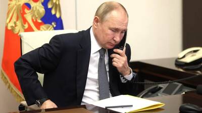 Владимир Путин - Нафтали Беннетый - Путин провел телефонные переговоры с премьер-министром Израиля - iz.ru - Израиль - Россия - Президент