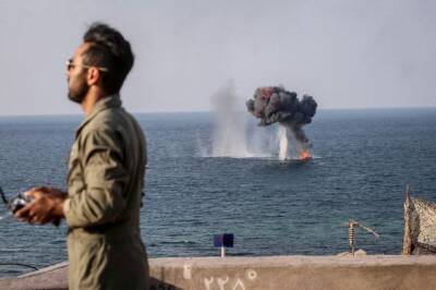 Хоссейн Салами - Иран заявил, что военные учения в Персидском заливе были предупреждением для Израиля - unn.com.ua - Израиль - Иран - Украина - Киев