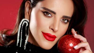 Новогодний макияж-2022: четыре ослепительных образа от израильского визажиста. Видео - vesty.co.il - Израиль - Видео