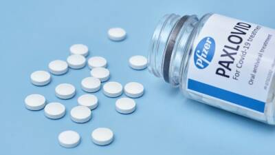 Нафтали Беннет - Минздрав Израиля разрешил использование лекарства от COVID-19 компании Pfizer - russian.rt.com - Израиль
