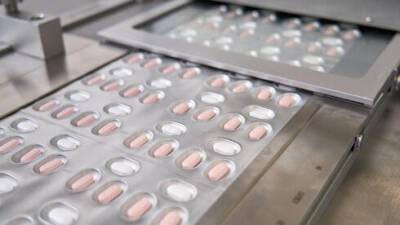 В Израиле разрешили использовать таблетки от коронавируса фирмы Pfizer - vesty.co.il - Израиль - Сша