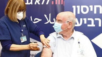 В Израиле начали делать четвертую прививку от коронавируса - vesty.co.il - Израиль - Сша