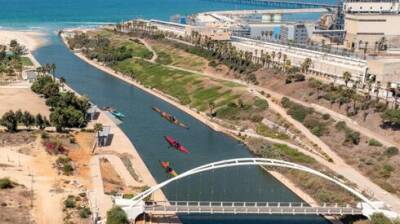 Новое развлечение в Израиле: плавание на каяках и парусниках по речке Хадера - vesty.co.il - Израиль