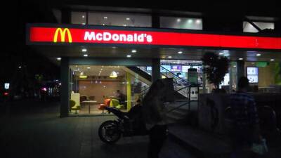 Израильтяне о повышении цен в McDonald's: "Ведем себя как заложники - платим и молчим" - vesty.co.il - Израиль - Иерусалим