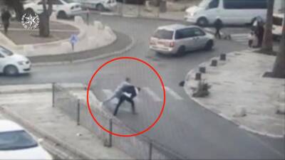 Видео из Иерусалима: так террорист пытался убить израильтянина в Старом городе - vesty.co.il - Израиль - Иерусалим - Видео - Из