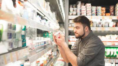 Авигдор Либерман - Одед Форер - В Израиле снизятся цены на импортные йогурты и нежирные сыры - vesty.co.il - Израиль