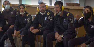 В полицейской академии Израиля прошли необычные уроки. Видео - detaly.co.il - Израиль - Видео