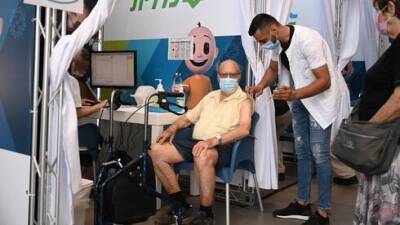 Галия Рахав - В Израиле решают, кто первым получит четвертую дозу вакцины - vesty.co.il - Израиль