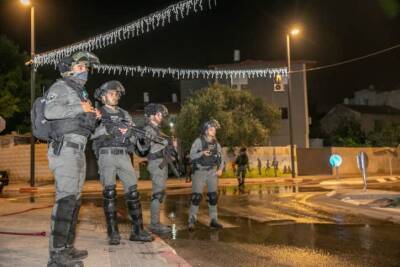 В Рахате полицейские подверглись нападению местных жителей - cursorinfo.co.il - Израиль - Рахат