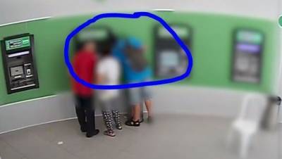 Видео: грабил пенсионеров у банкоматов в центре Израиля - vesty.co.il - Израиль - Видео