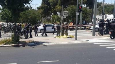 Амир Охана - Коби Шабтай - Иерусалим: ранены солдат и гражданский, террорист убит - mignews.com - Израиль - Иерусалим