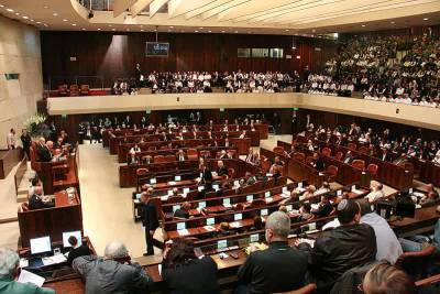 Биньямин Нетаниягу - В Кнессете одобрили рассмотрение законопроектов по отстранению Нетаниягу от власти - cursorinfo.co.il - Jerusalem