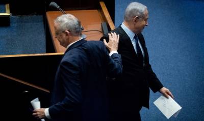 Яир Лапид - Биньямин Нетаньяху - Сообщение: В последней попытке помешать новому правительству Нетаньяху предложил свою отставку, чтобы Ганц занял пост премьер-министра - 7kanal.co.il - Ганц