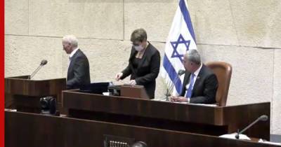 Яир Лапид - Биньямин Нетаньяху - Мики Леви - Нафтали Беннетом - В Израиле утвердили новый состав правительства во главе с Нафтали Беннетом - profile.ru - Израиль