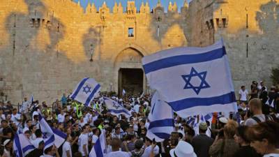 В Иерусалиме прошел марш с флагами и беспорядки: фоторепортаж - vesty.co.il - Израиль - Иерусалим
