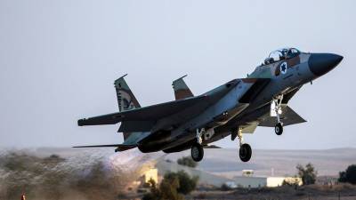 Израиль нанес авиаудары по ХАМАС в секторе Газа - gazeta.ru - Израиль - Хан-Юнис - Газа