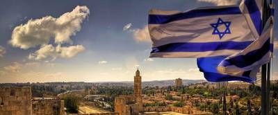 Нафтали Беннет - В Израиле вернули масочный режим из-за роста заболеваемости - runews24.ru - Израиль - Из