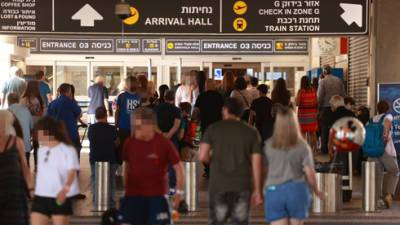 32 израильтянина сняты с рейсов в Россию, 40 задержаны по прибытии из Москвы - vesty.co.il - Израиль - Россия - Москва - Из
