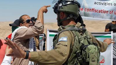 Около 300 палестинцев пострадали в столкновениях с силовиками Израиля - iz.ru - Израиль - Палестина - Восточный Иерусалим - Наблус