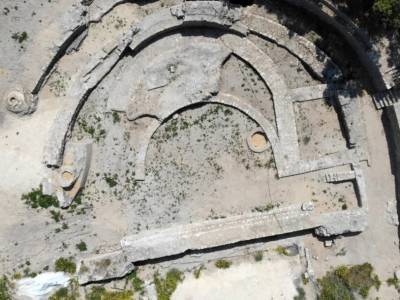 В Израиле найдены руины римской базилики - polit.ru - Израиль