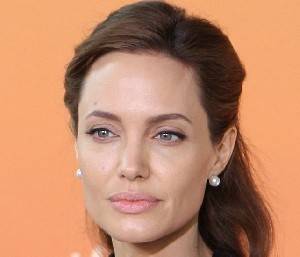 Джоли вновь подловили в компании молодого ухажера - isra.com - Лос-Анджелес