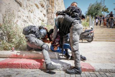 Более десяти атак камнеметателей за вчерашний день в Иерусалиме - news.israelinfo.co.il - Иерусалим - Восточный Иерусалим
